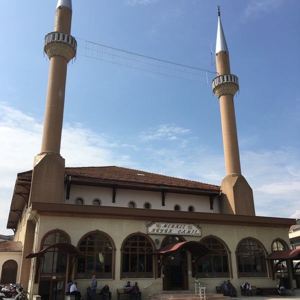 Merkez Büyük Camii