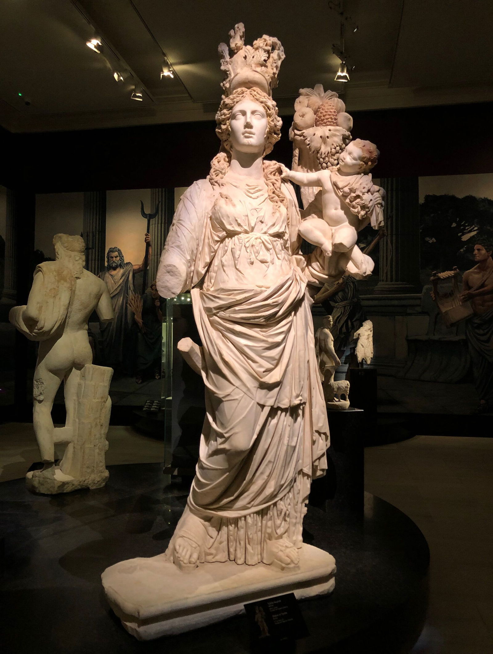 Tyche Heykeli