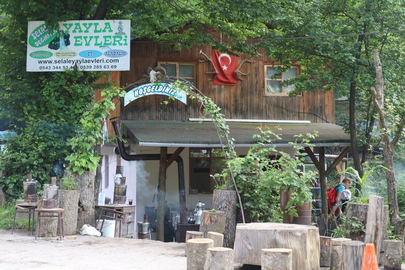 Şelale Yayla Evleri Ve Değirmen Restaurant (Bungalov-Kır Lokantası)